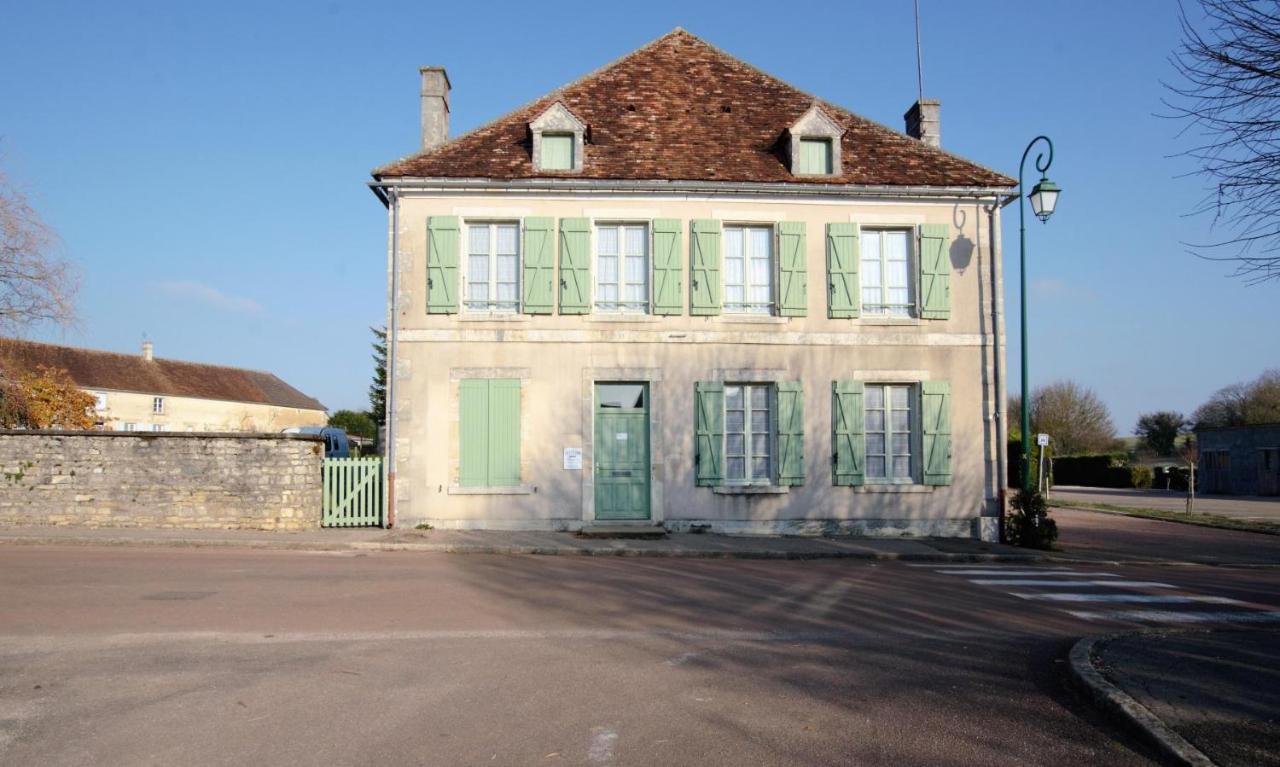 Gîte communal 148 Sainpuits Extérieur photo